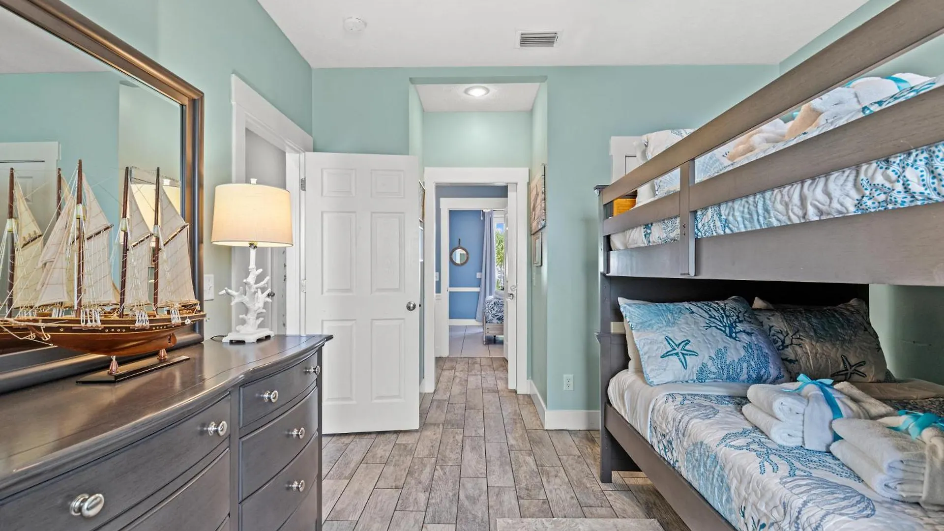 Seafoam - Beautiful 3Br Home With Heated Private Pool - 4 Min Walk To Beach! Panama City Beach 0*,